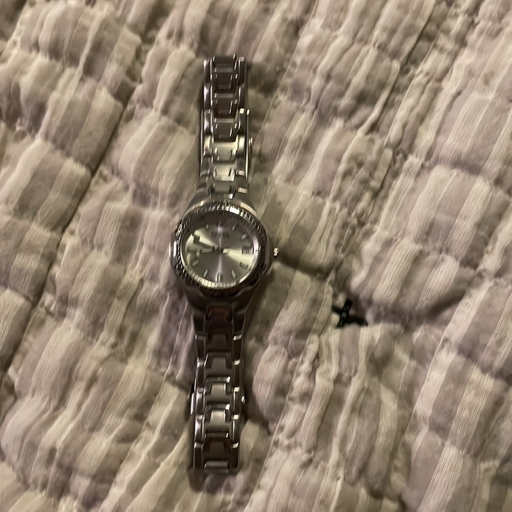 Fossil Watch - Picture 3 of 3